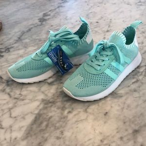 Women’s adidas prime knit flashback sneakers